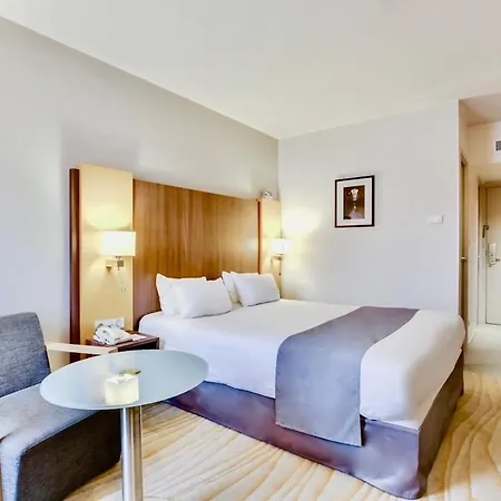 Lyon Vaise By Ihg 4* Tassin-la-Demi-Lune