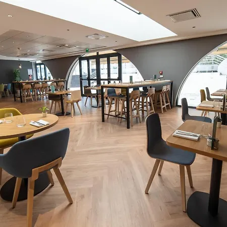 Lyon Vaise By Ihg Hotel 4*
